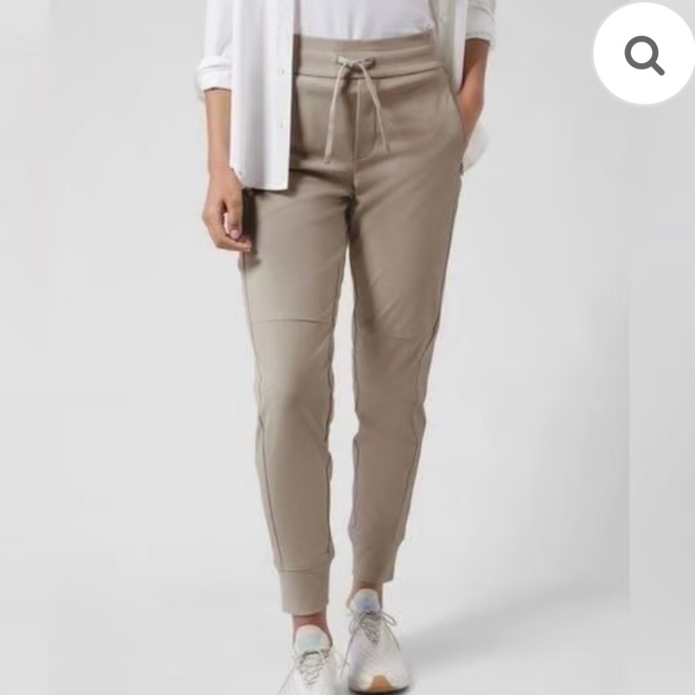 Athleta Headlands Hybrid Trek Mid-Rise Joggers, Size 8